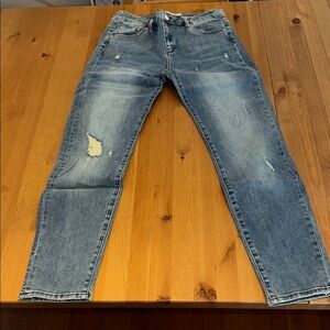 NWT! Tractr Diane Mid Rise Skinny Jeans with Distressed Details Size 10/30